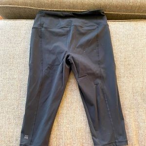 Victoria’s Secret capri leggings
